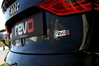 REVO Бейдж алюминиевый хромированный задний